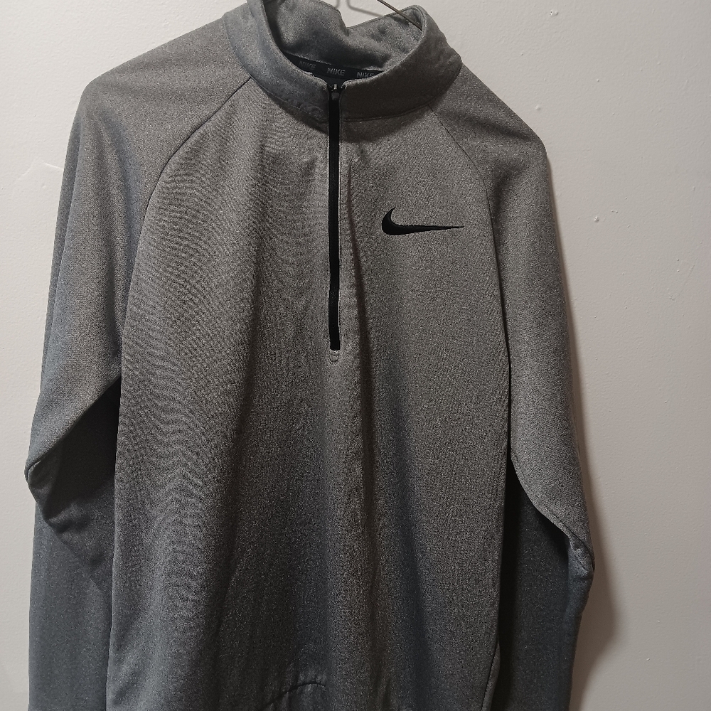 Men's Gray Nike Dri-Fit Pullover Excellent Condition